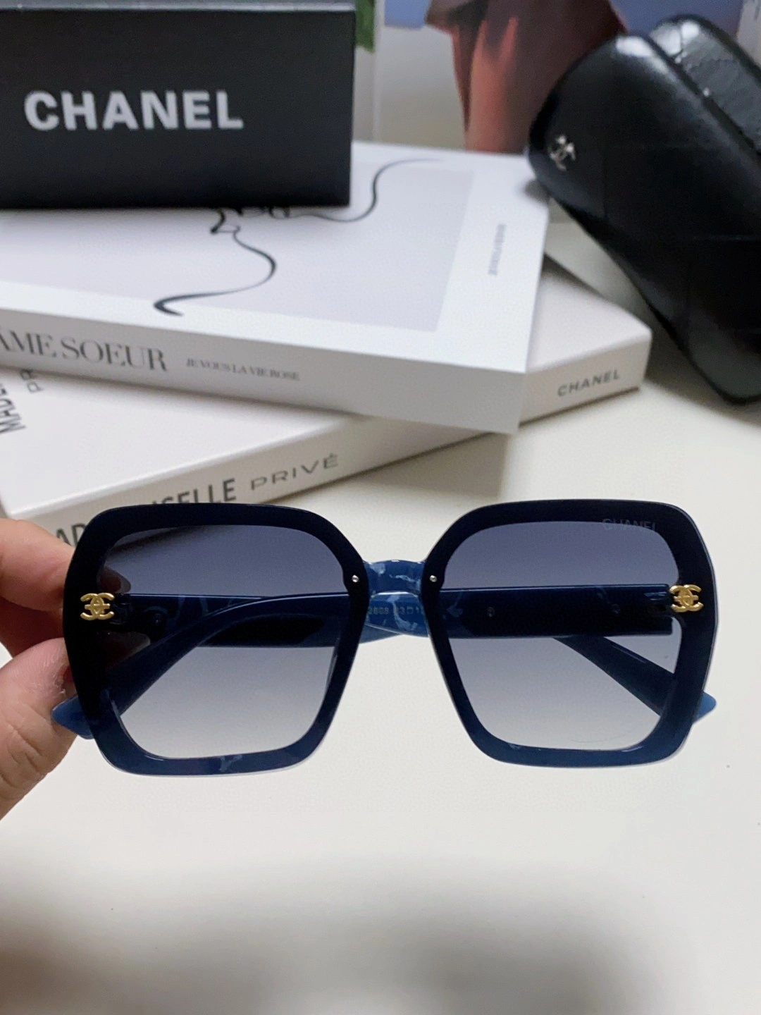 C*hanel Glasses Top XX 20250402- Tailored 16893