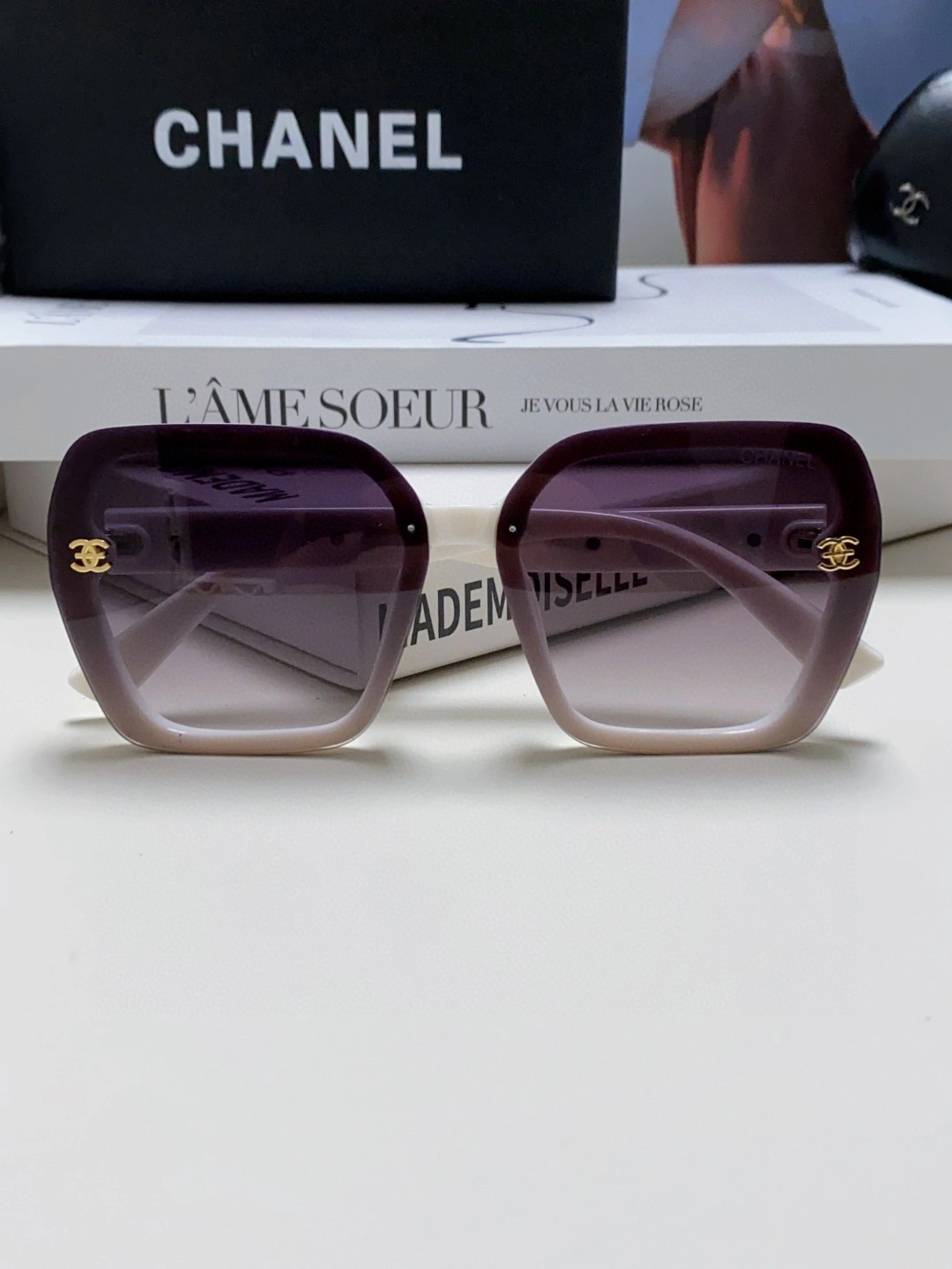 C*hanel Glasses Top XX 20250402- Tailored 16893