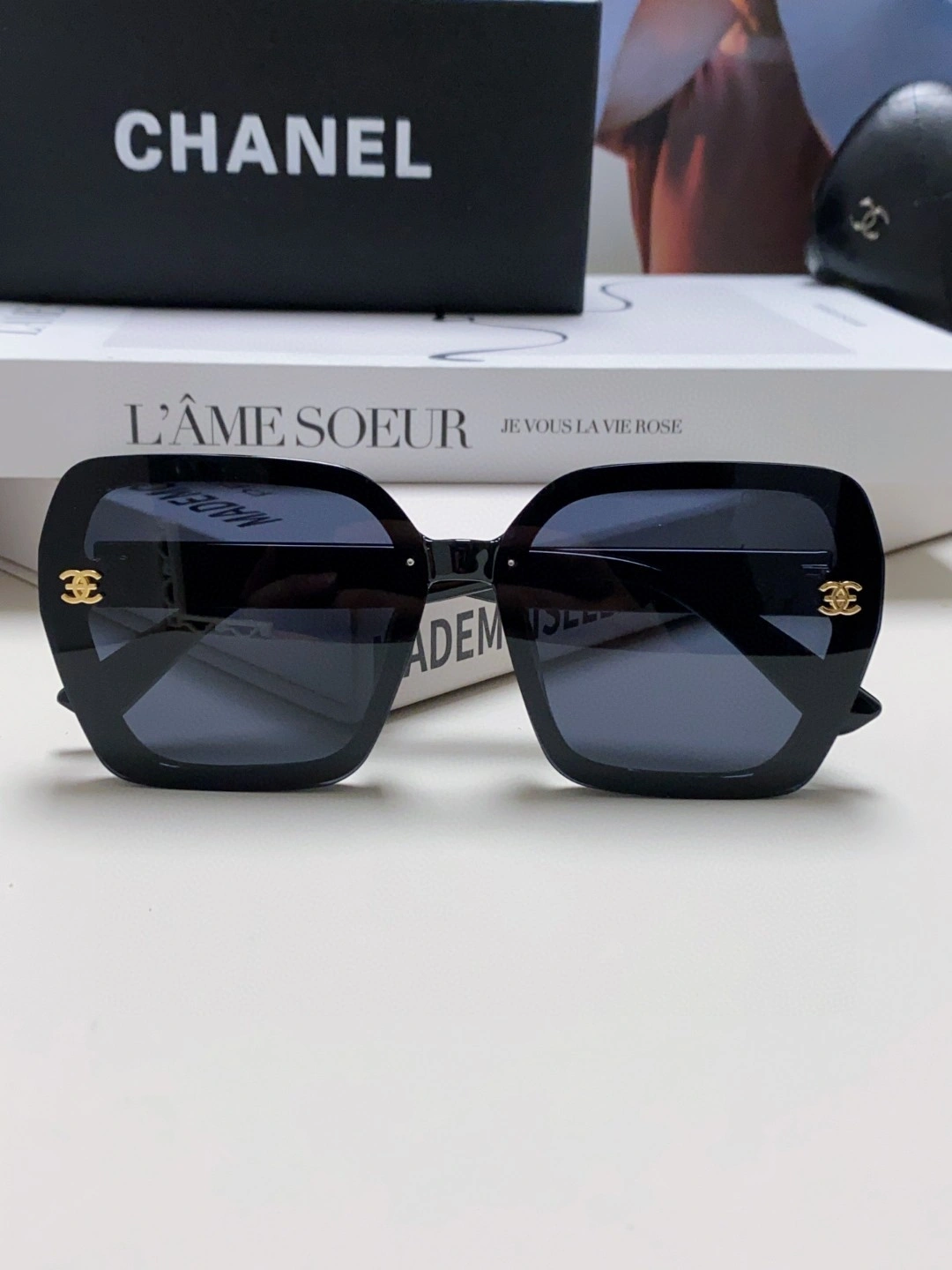 C*hanel Glasses Top XX 20250402- Tailored 16893