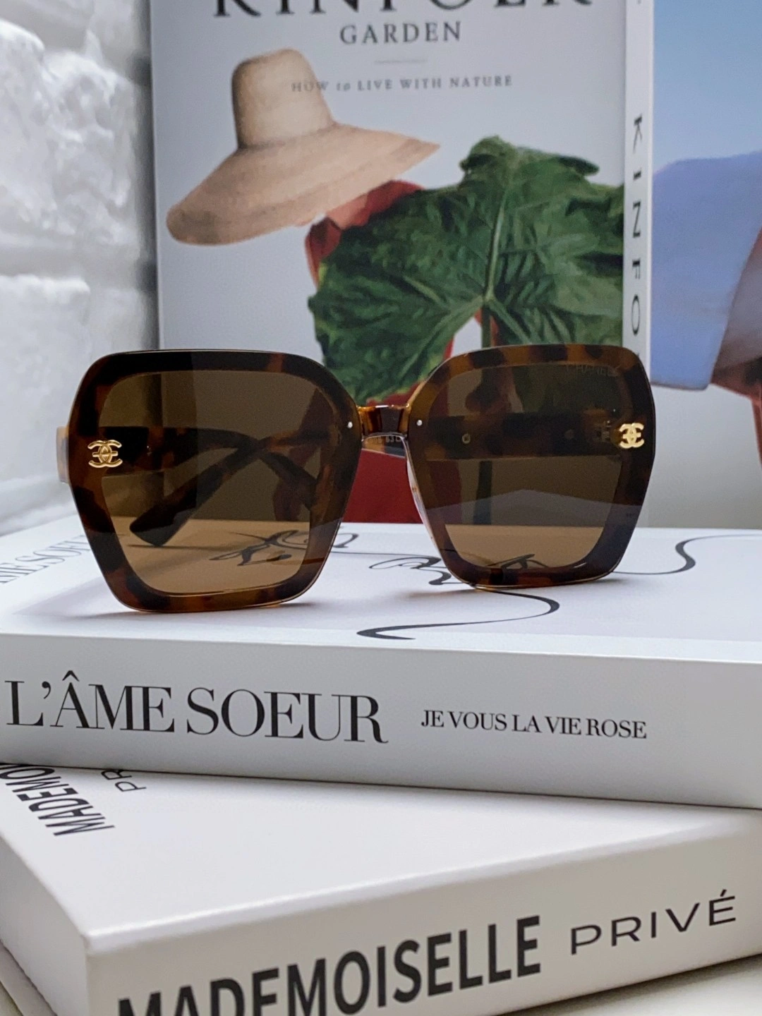 C*hanel Glasses Top XX 20250402- Tailored 16893