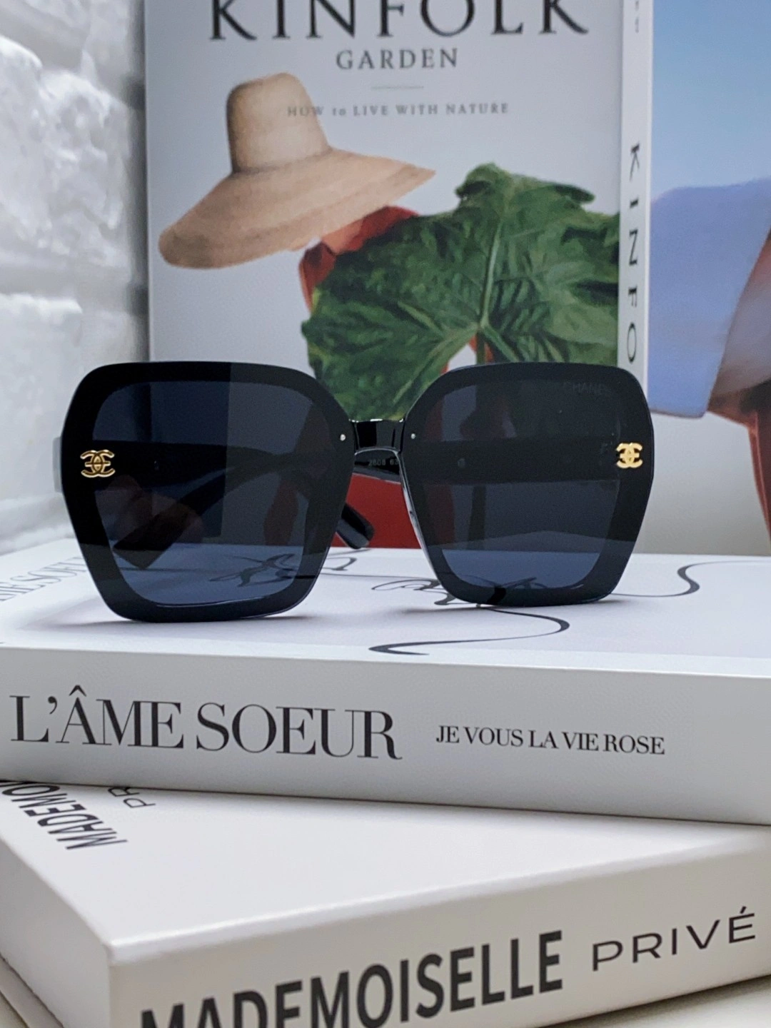 C*hanel Glasses Top XX 20250402- Tailored 16893