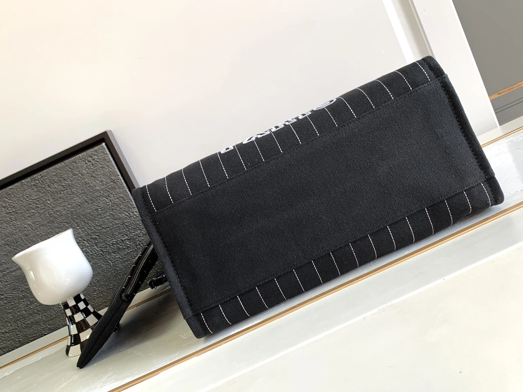 Unisex C*hanel Handbag Top Quality HT 20231011-5 34CM 8940