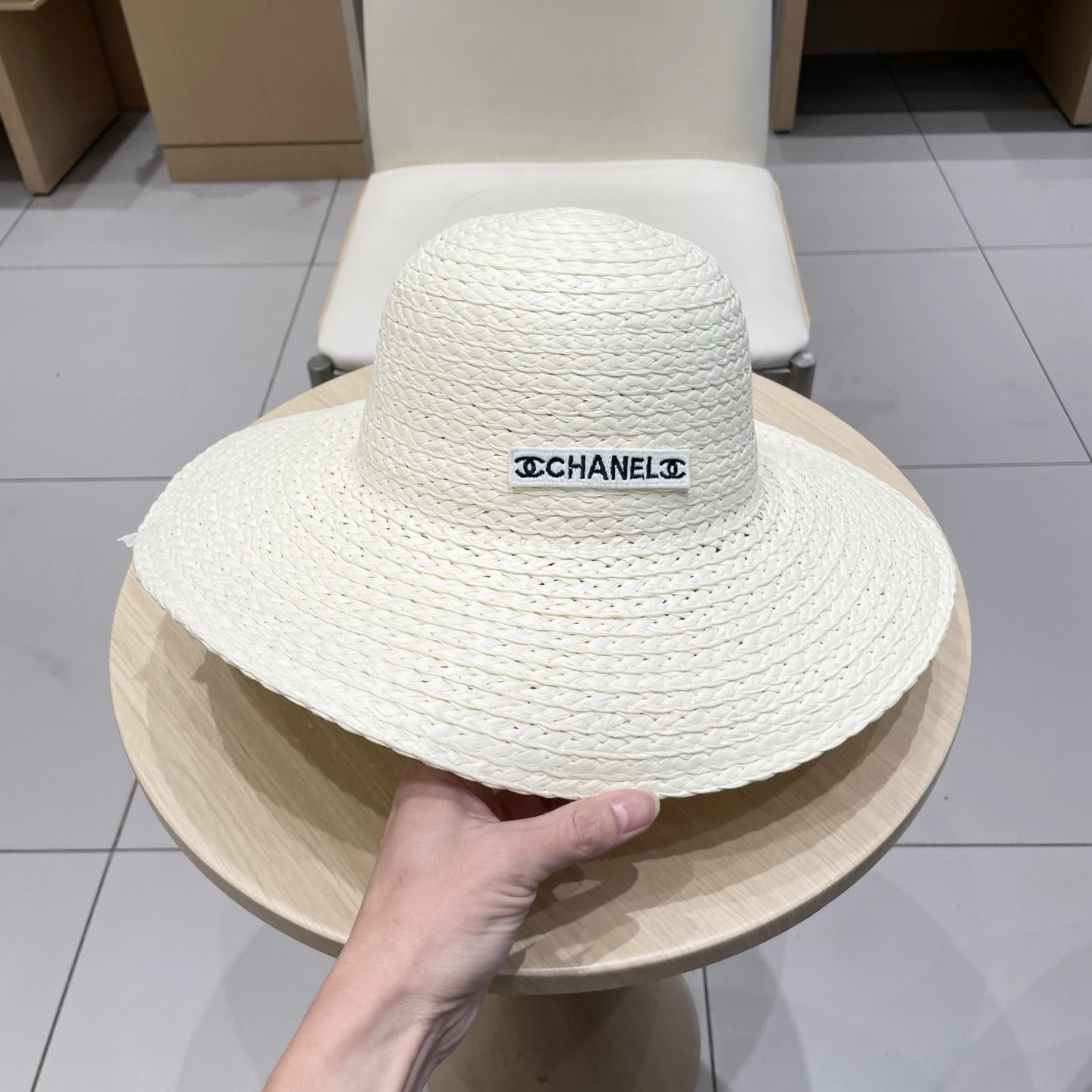 Vibrant C*hanel Hats Top XX20250413- 17285