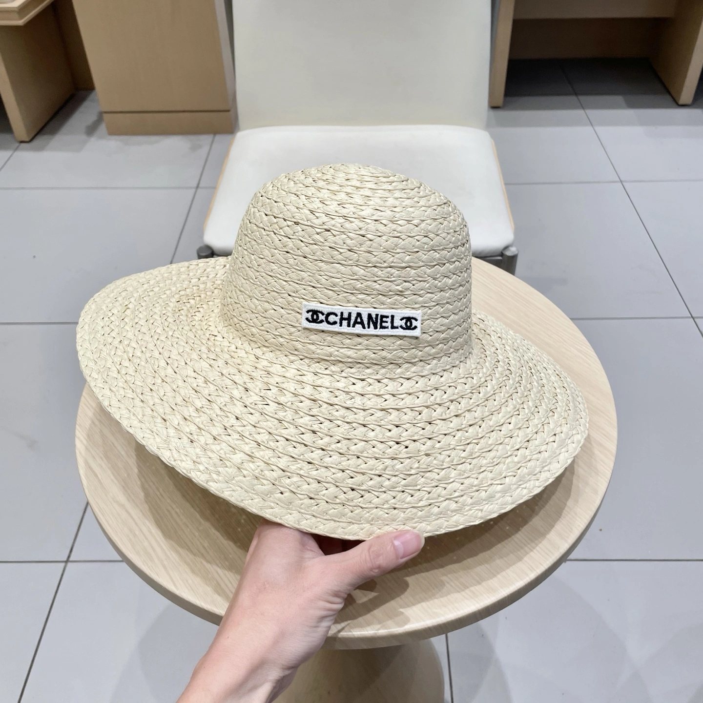 Vibrant C*hanel Hats Top XX20250413- 17285
