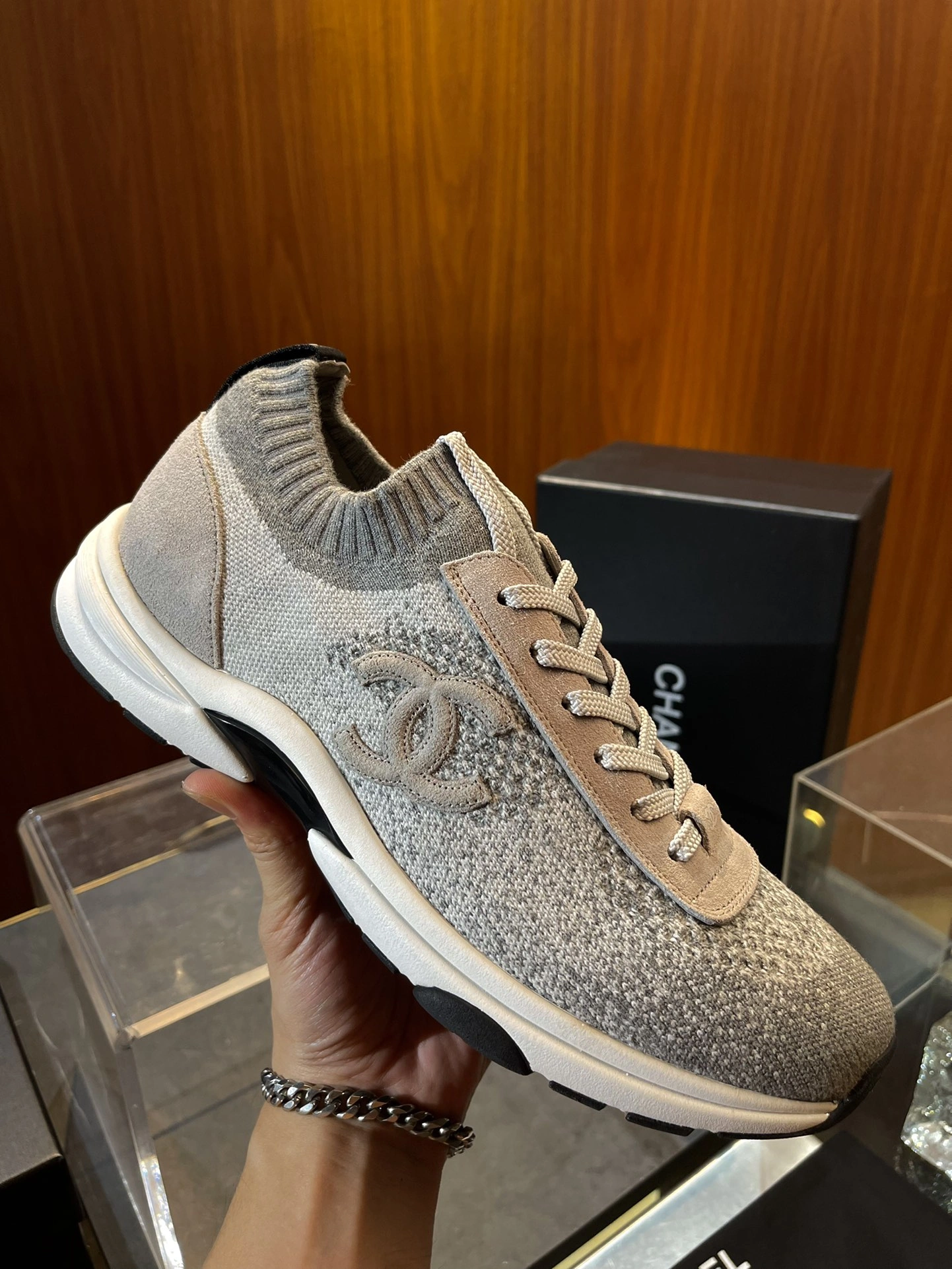 Sleek C*hanel Top Sneaker Low RR 20240813- 6686