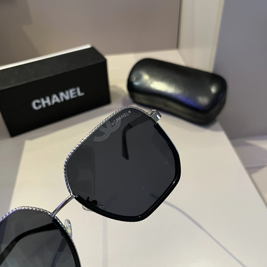 C*hanel Top XX 20240323- Thermal 17006