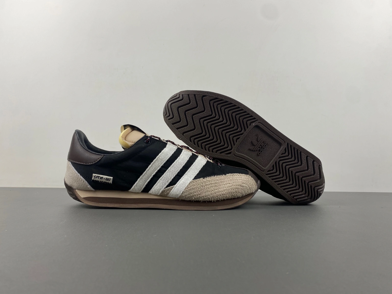 Country OG Low Song for the Mute Black Colorful 2793