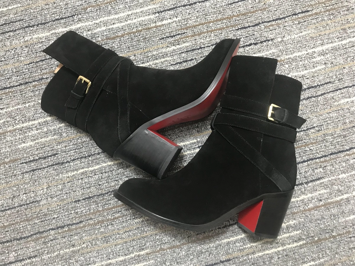 Trendsetting C*ristian L*uboutin Boot 5312