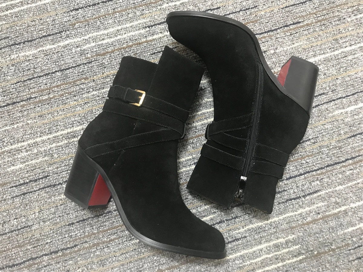 Trendsetting C*ristian L*uboutin Boot 5312