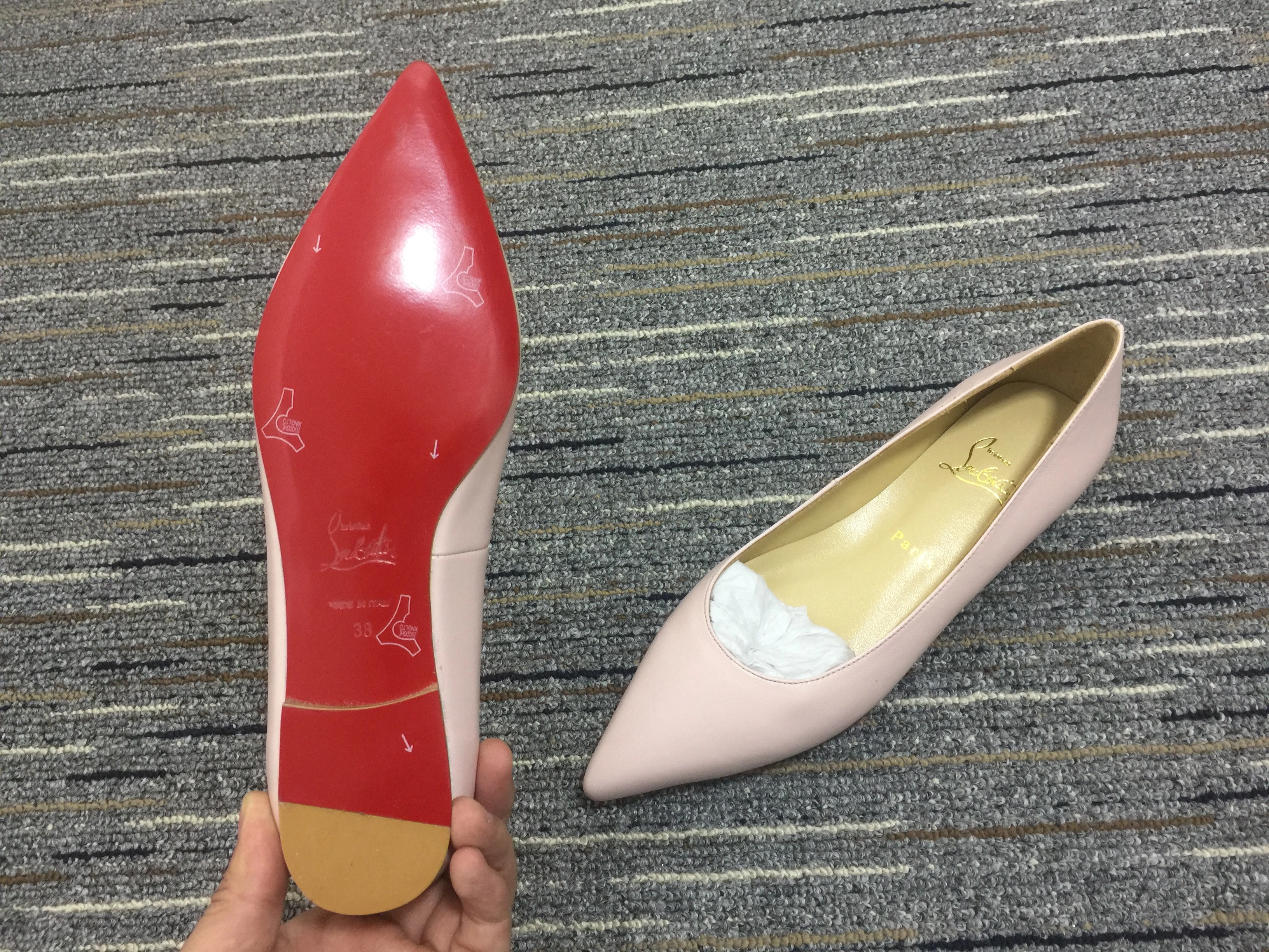 C*ristian L*uboutin Flat UrbanChic 5329