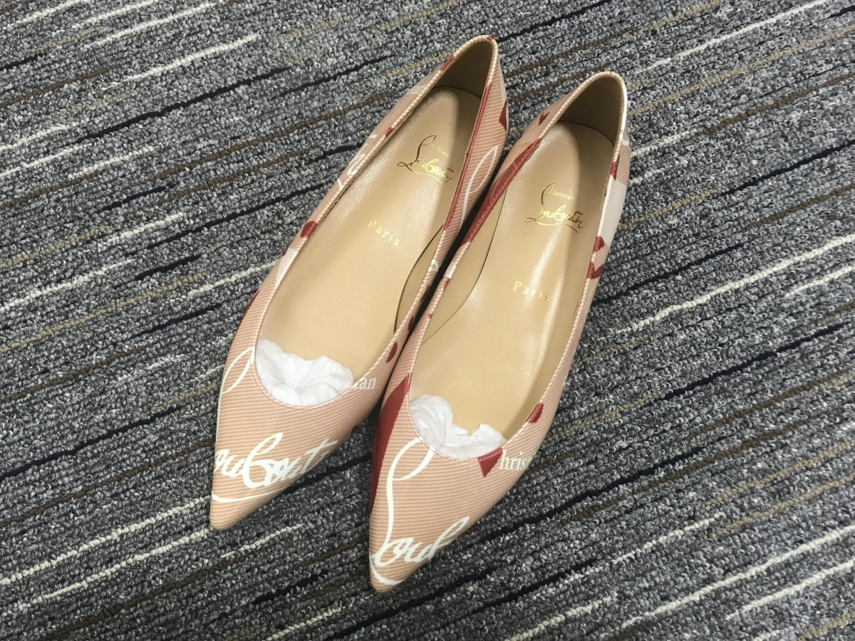 FreshLook C*ristian L*uboutin Flat 5327