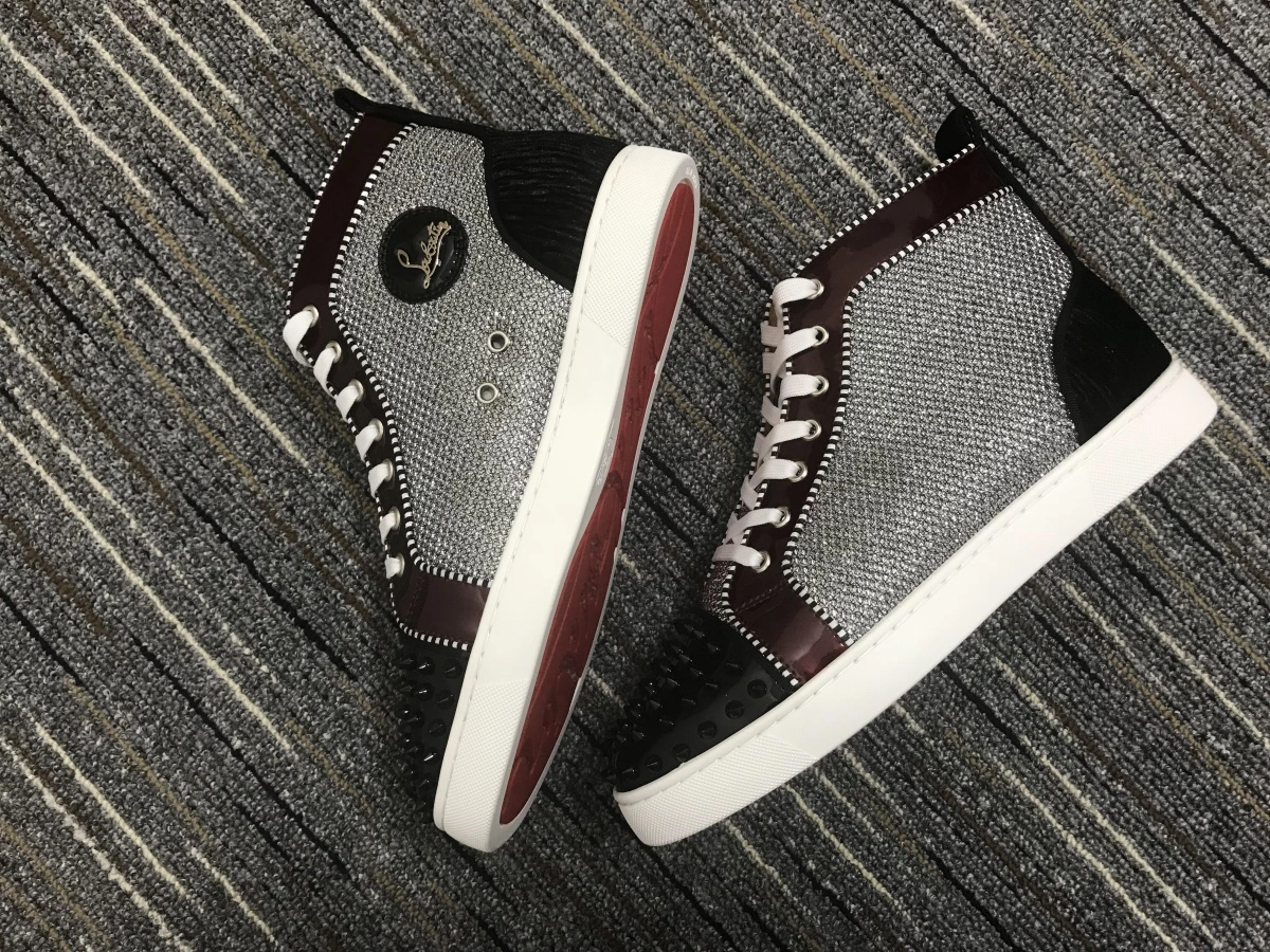 C*ristian L*uboutin Lou Spikes Sneaker UrbanChic 5243
