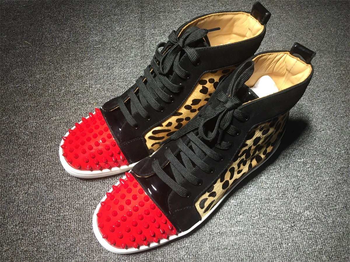 C*ristian L*uboutin Lou Spikes Sneaker Bold 5239