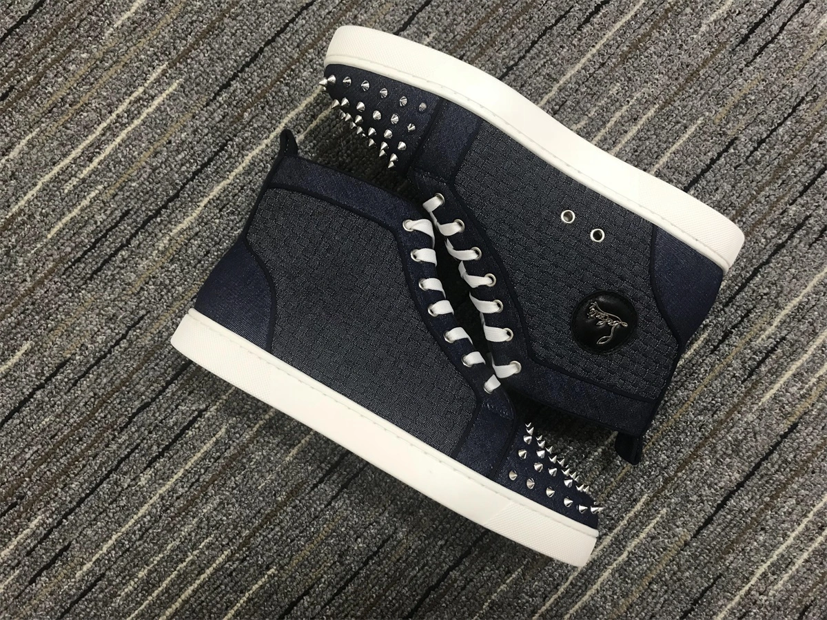 C*ristian L*uboutin Lou Spikes Sneaker UrbanChic 5243