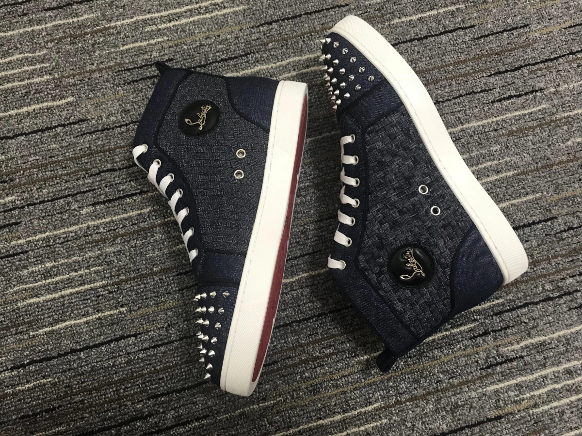 C*ristian L*uboutin Lou Spikes Sneaker UrbanChic 5243