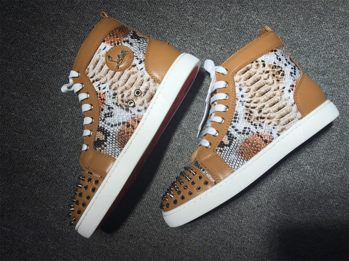 C*ristian L*uboutin Lou Spikes Sneaker Chic 5238