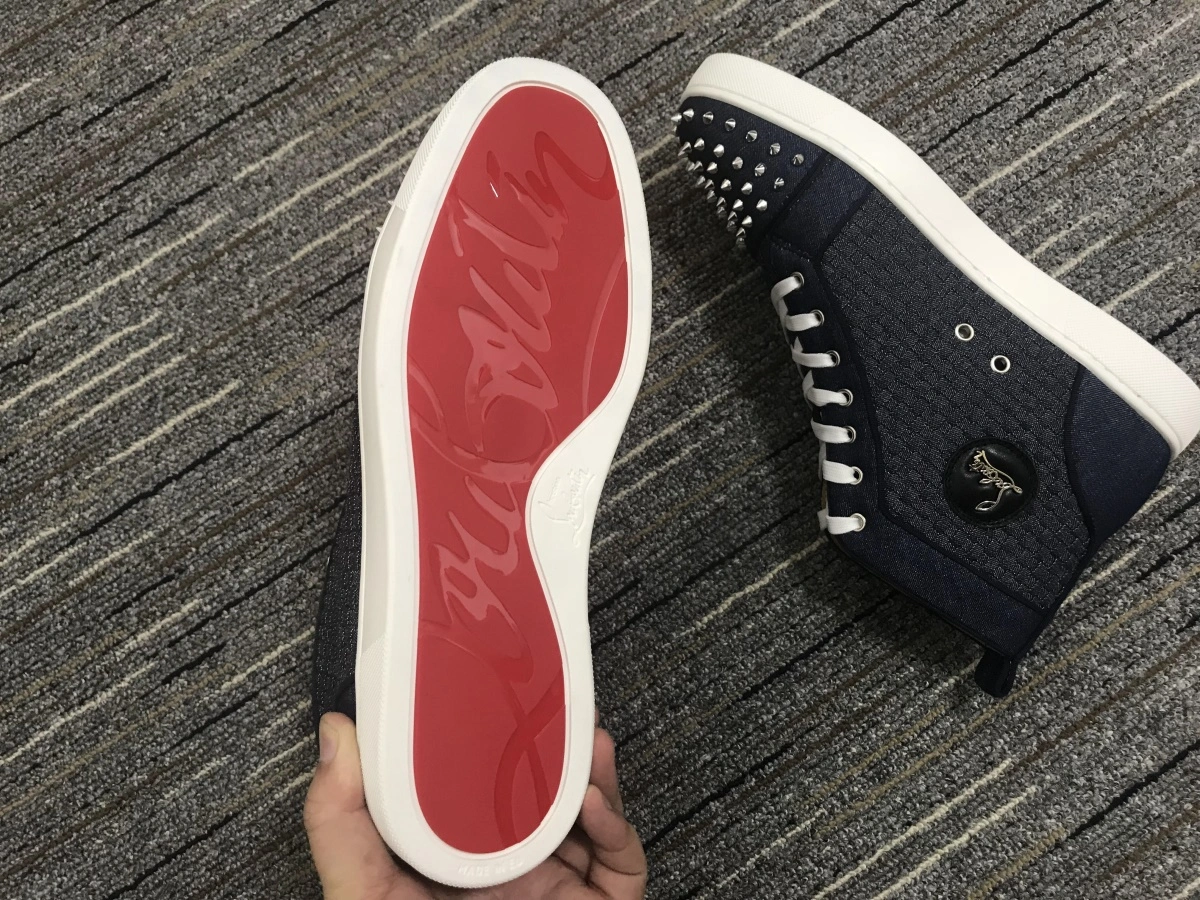 C*ristian L*uboutin Lou Spikes Sneaker UrbanChic 5243