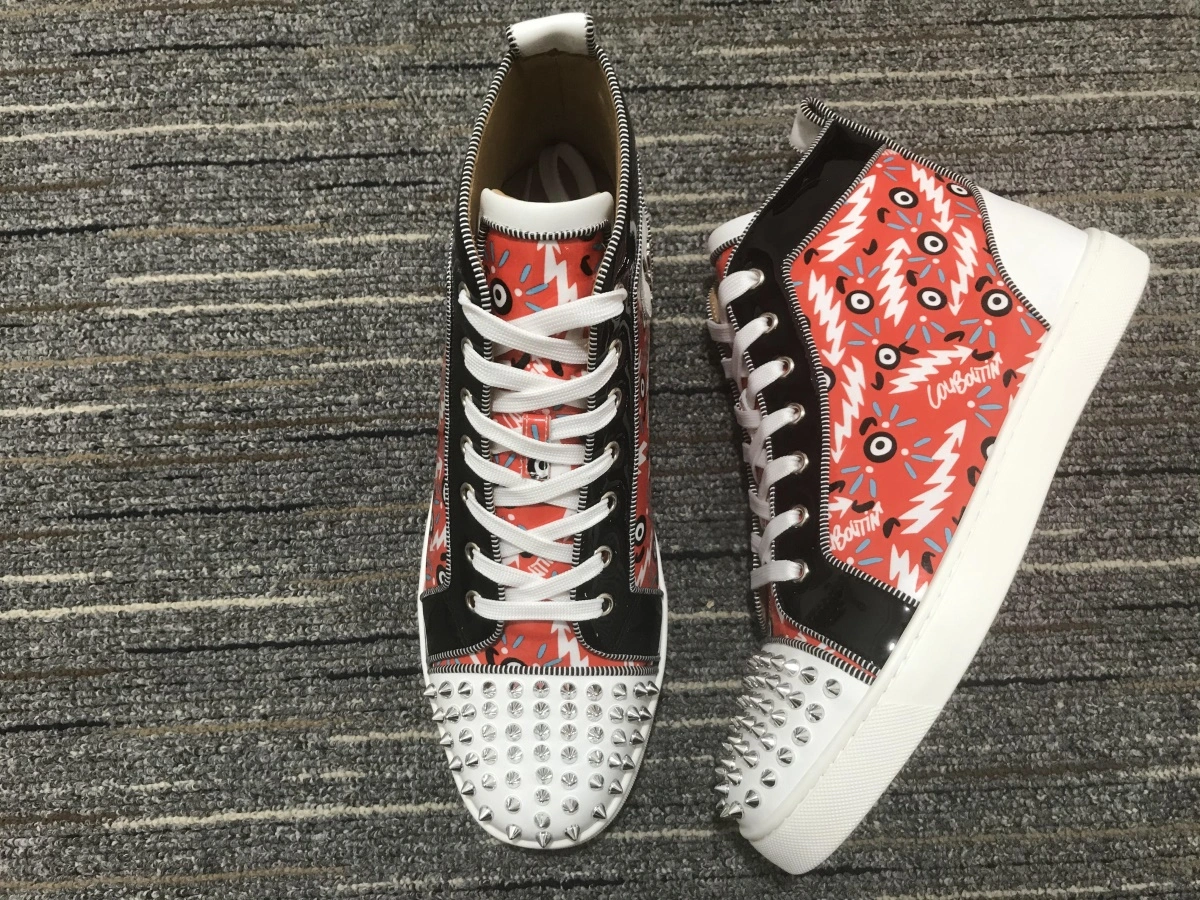 C*ristian L*uboutin Lou Spikes Sneaker Bright 5247