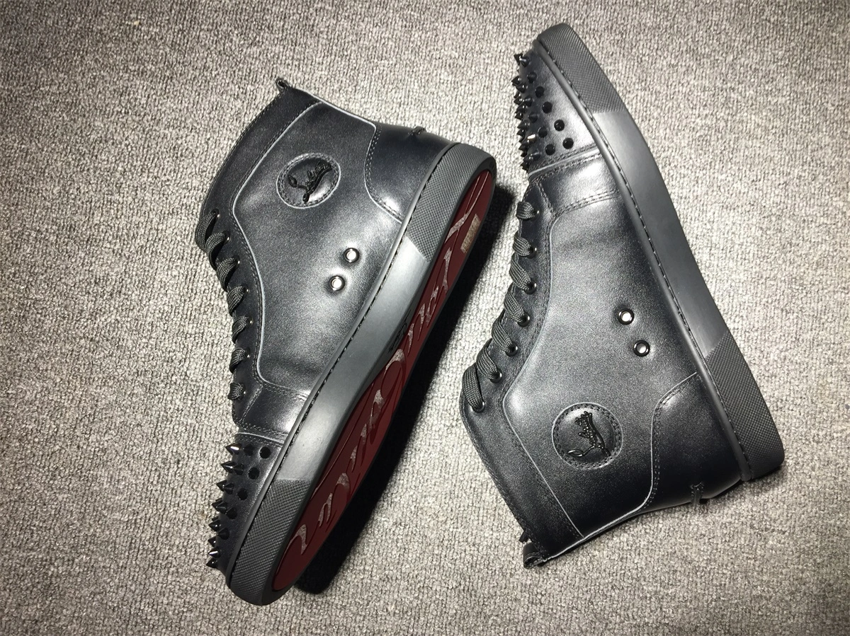 C*ristian L*uboutin Lou Spikes Sneaker Original 5241