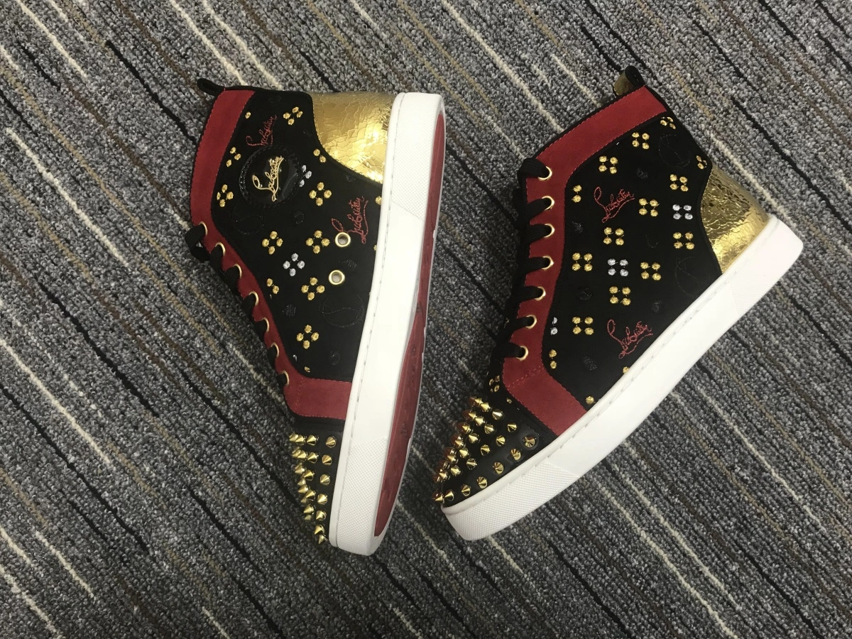 C*ristian L*uboutin Lou Spikes Sneaker Bold 5239