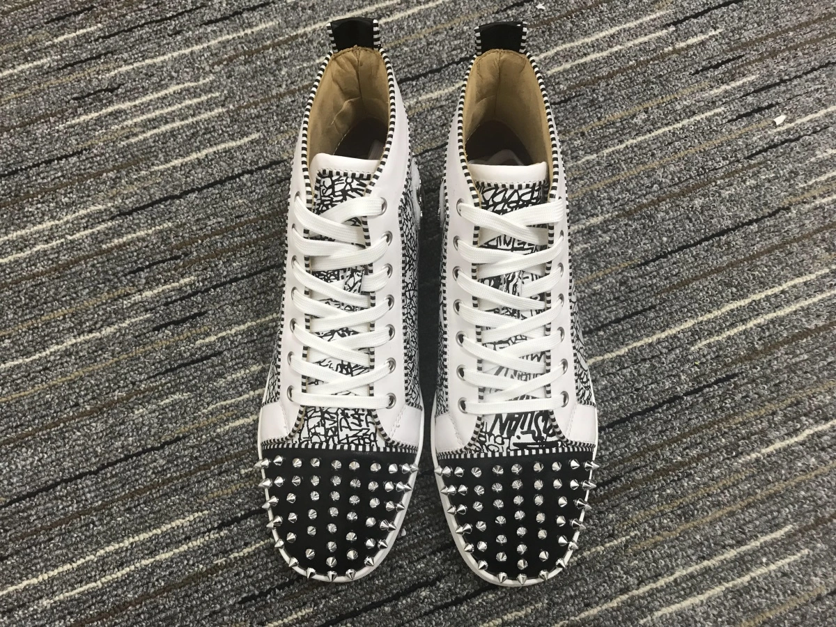 EyeCatching C*ristian L*uboutin Lou Spikes Sneaker 5240