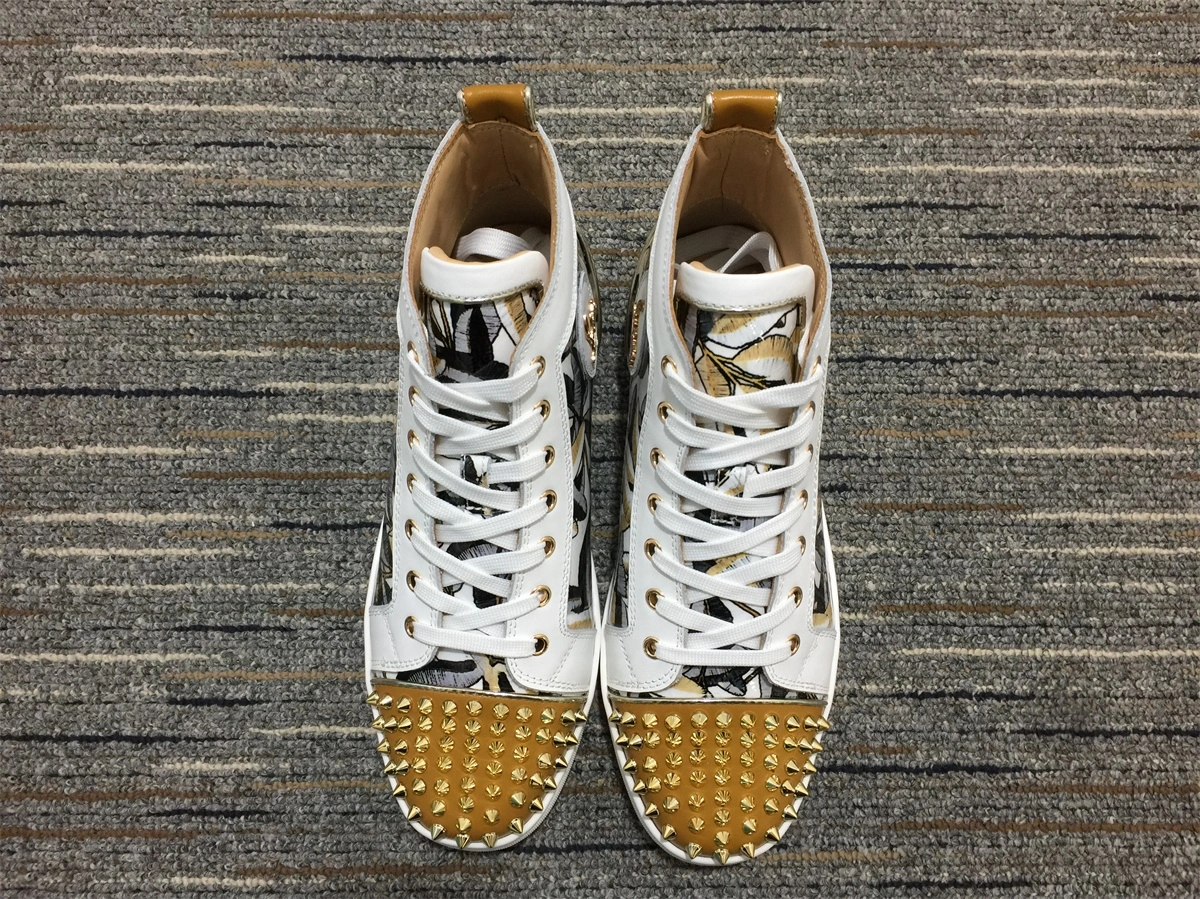 C*ristian L*uboutin Lou Spikes Sneaker Bright 5247