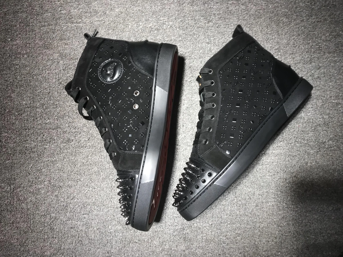 C*ristian L*uboutin Lou Spikes Sneaker Bold 5239