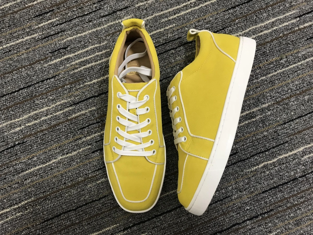 C*ristian L*uboutin Low Timeless 5252