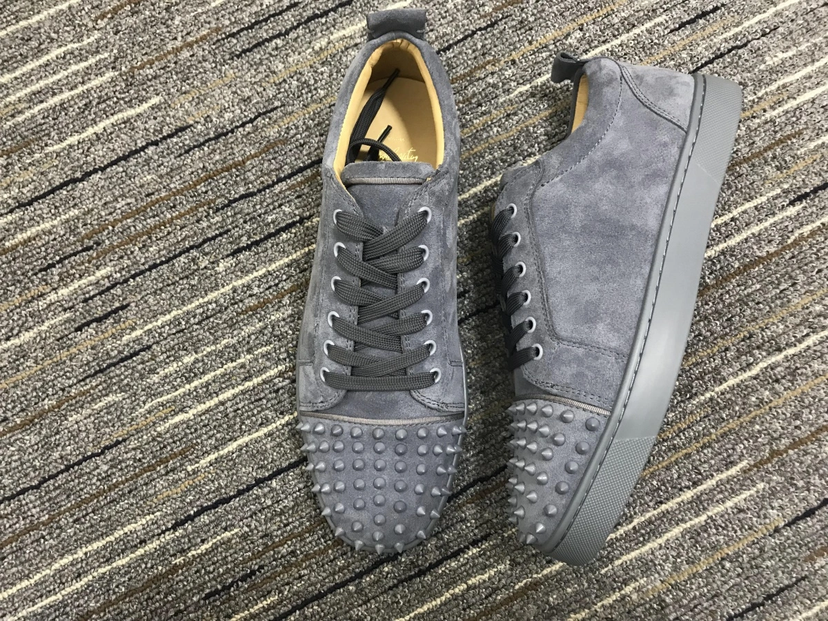 C*ristian L*uboutin Low Timeless 5252