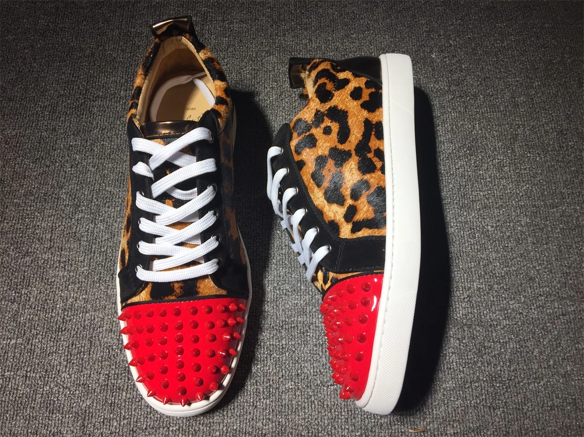 C*ristian L*uboutin Low Neat 5260