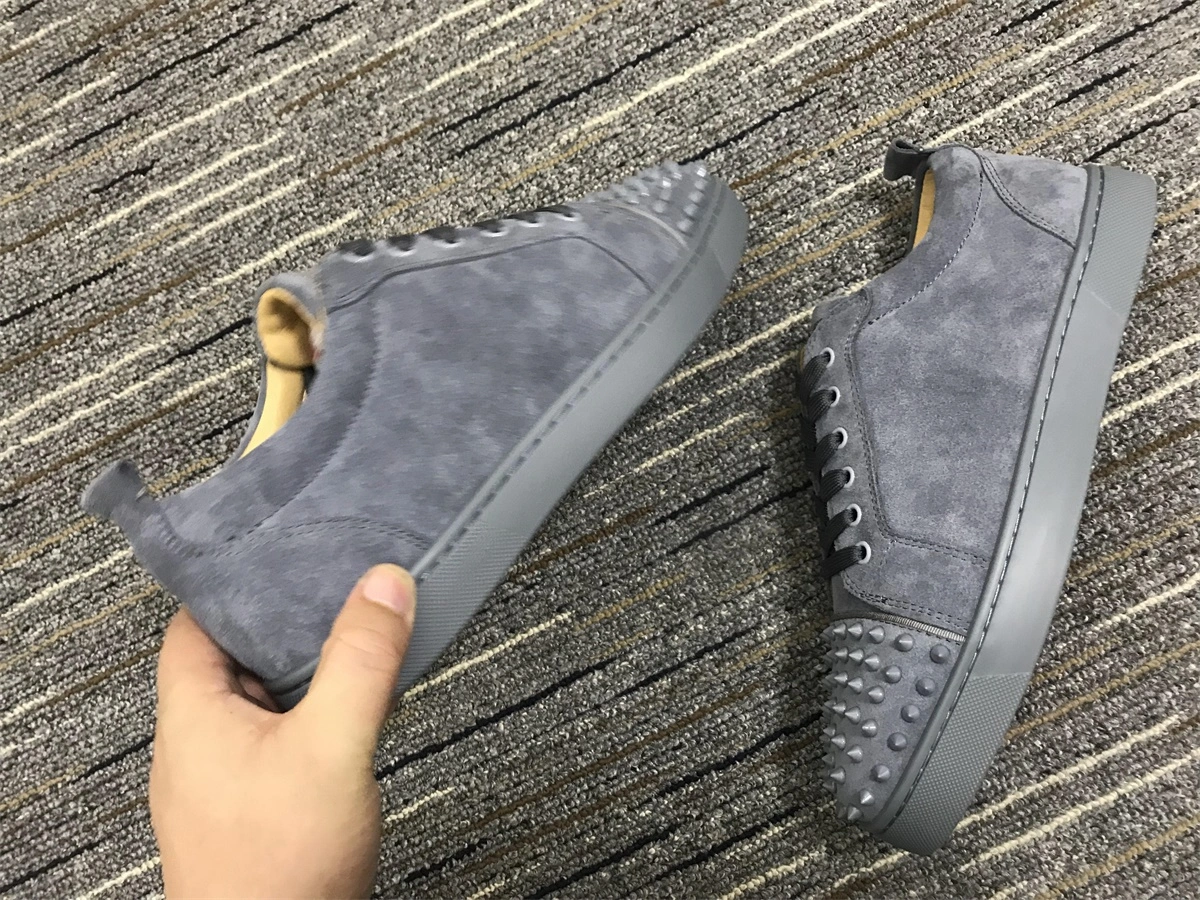 C*ristian L*uboutin Low Timeless 5252
