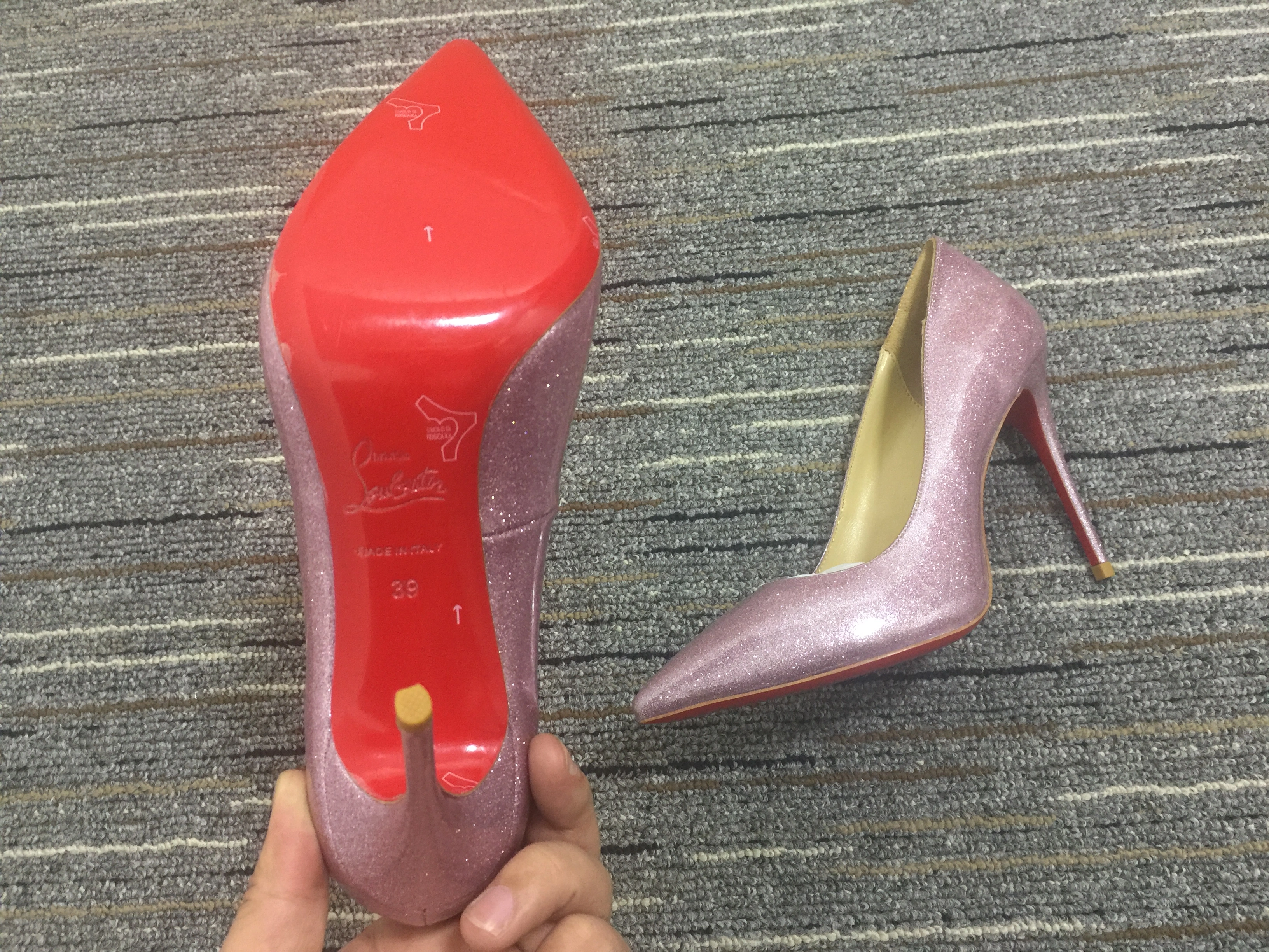 C*ristian L*uboutin Pump High Heels Sustainable 5345