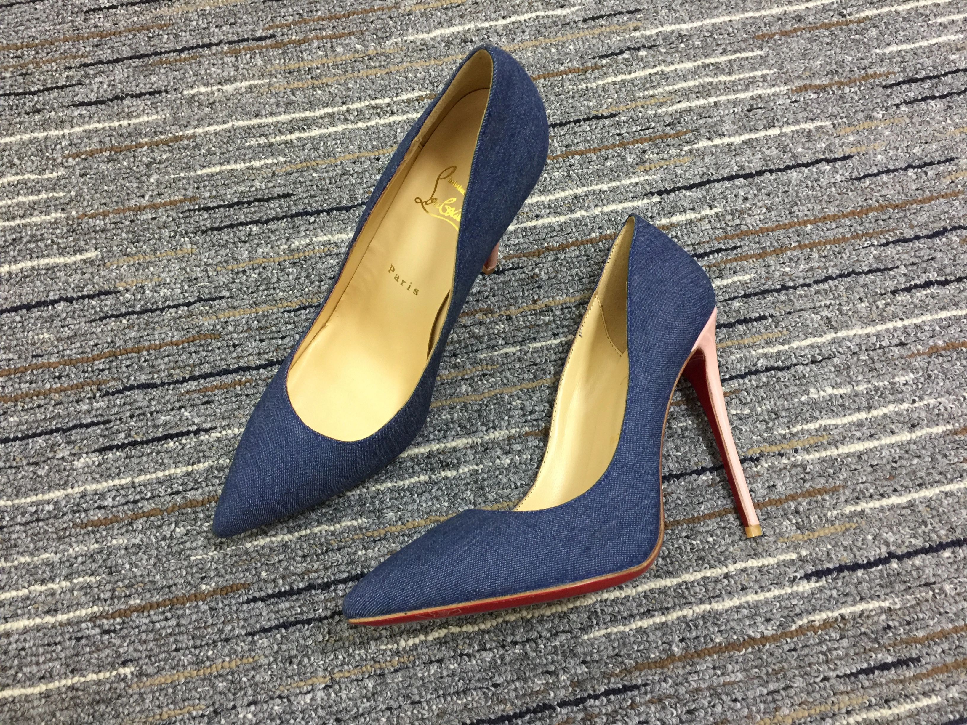 C*ristian L*uboutin Pump High Heels WaterResistant 5343