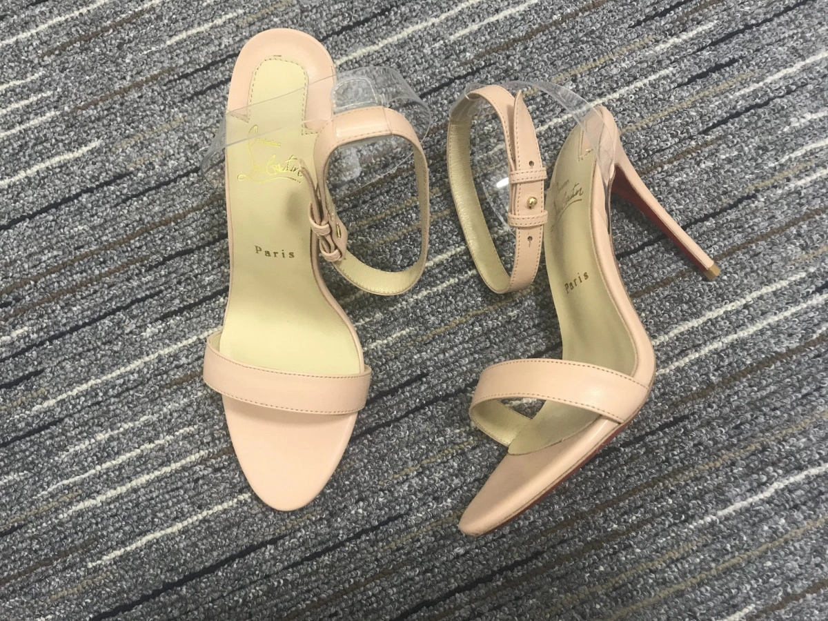 C*ristian L*uboutin Pump High Heels Flexible 5335