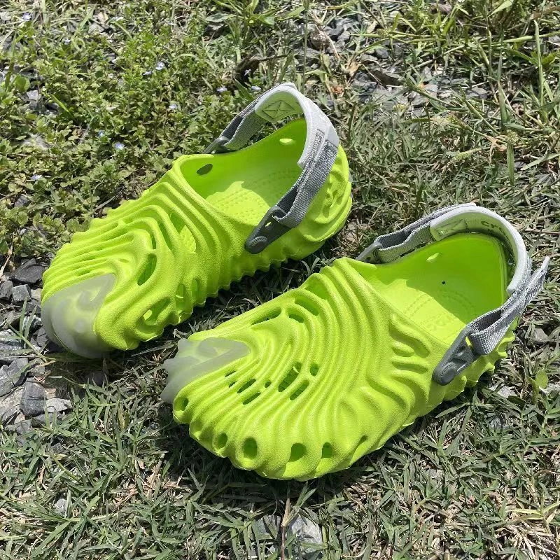 Neat Crocs Pollex Clog by Salehe Bembury 2592