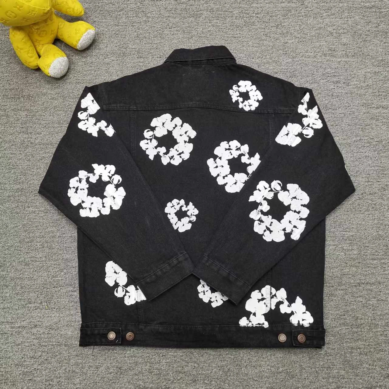 Sleek Denim Tears Coat Top Quality WM 20250414- 11406