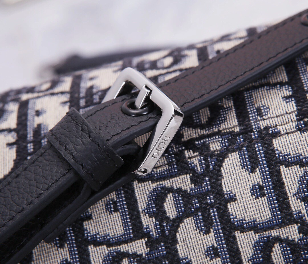 D*ior Bag Top Quality 20*28.6*5cm TechFriendly 7873