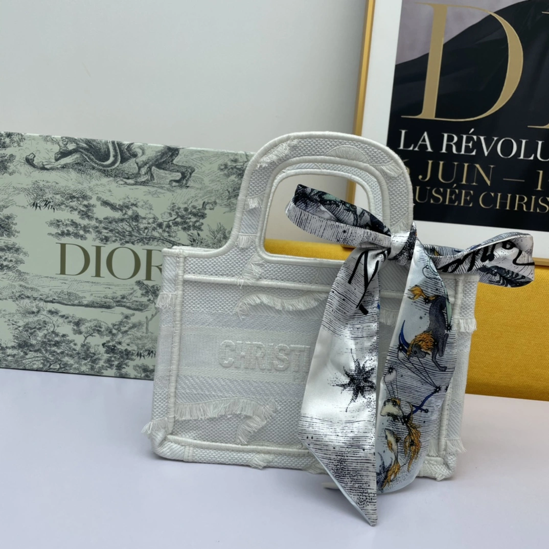 UrbanStyle D*ior Bag Top Quality 22.5*24.*8cm 7779