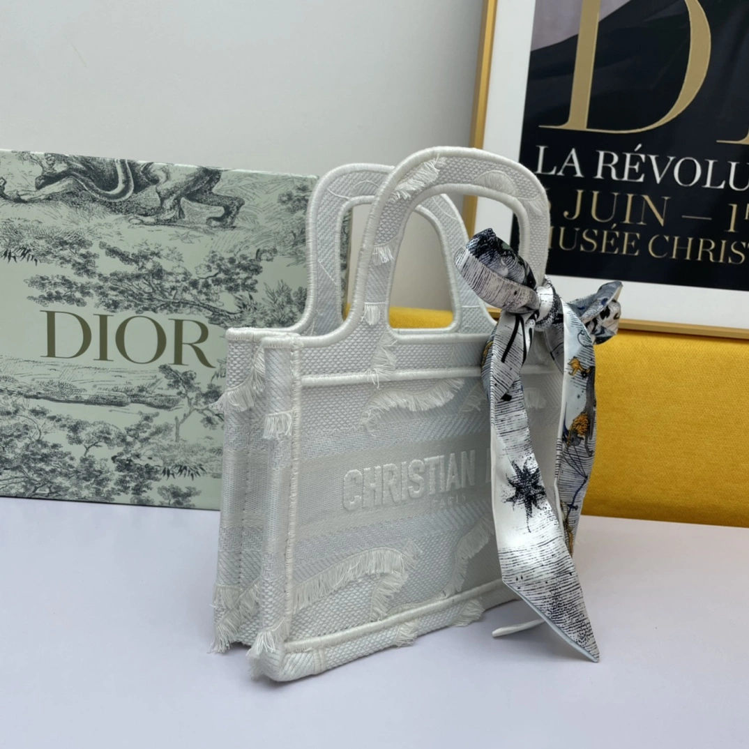 UrbanStyle D*ior Bag Top Quality 22.5*24.*8cm 7779