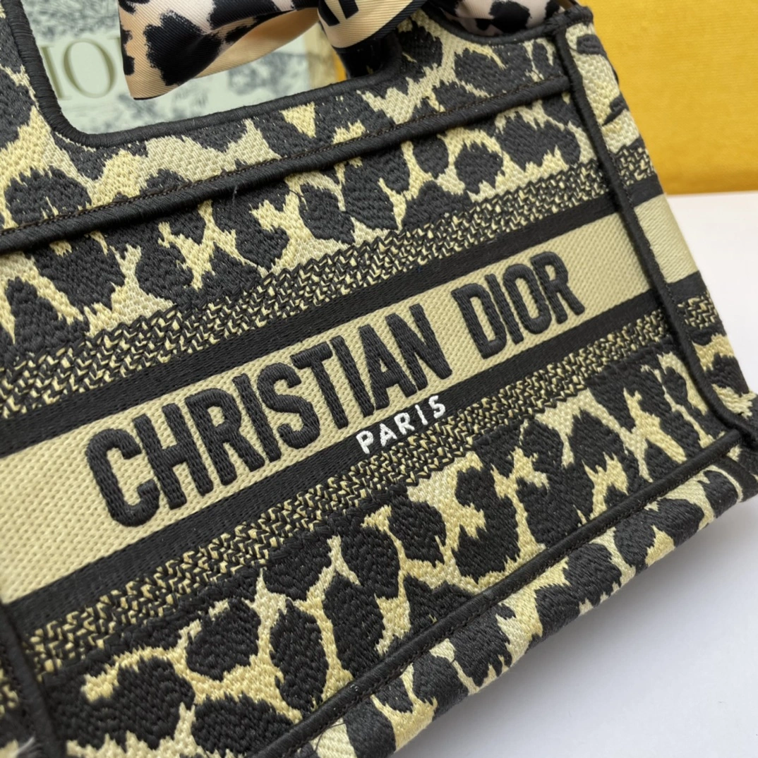 StreetReady D*ior Bag Top Quality 22.5*24.*8cm 7778