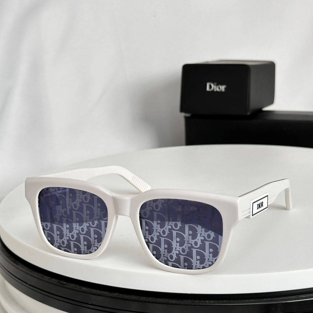 D*ior Glasses Top XX 20240406- GoAnywhere 17147
