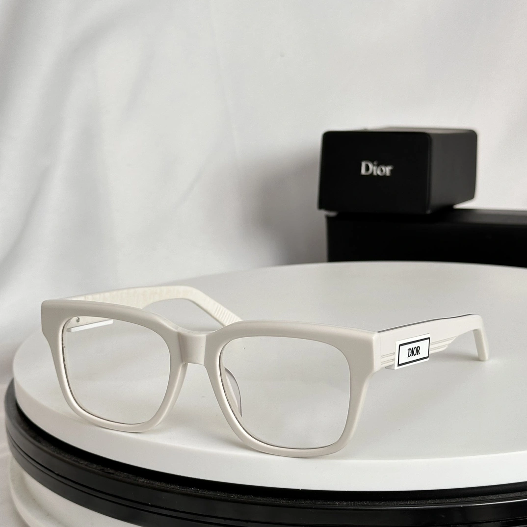 D*ior Glasses Top XX 20240406- GoAnywhere 17147