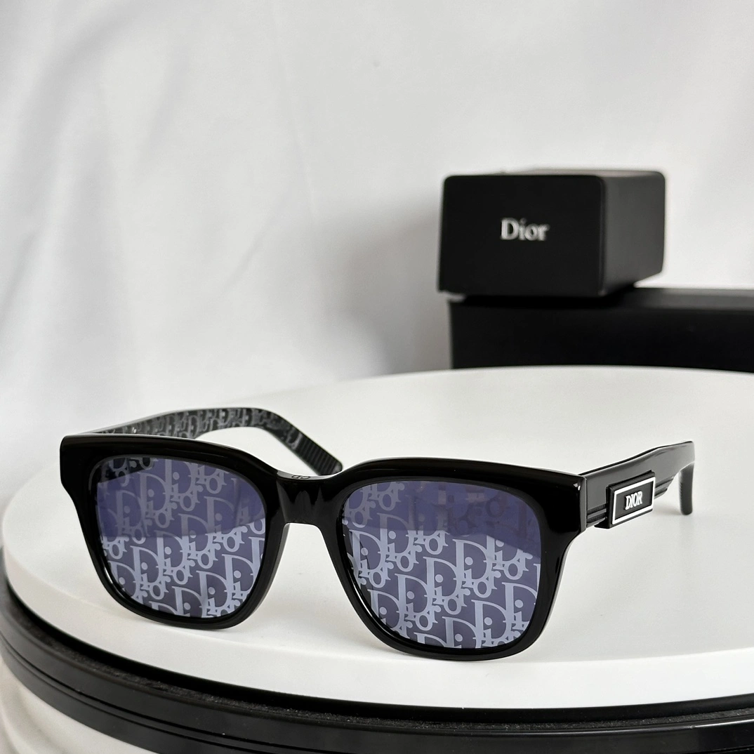D*ior Glasses Top XX 20240406- GoAnywhere 17147