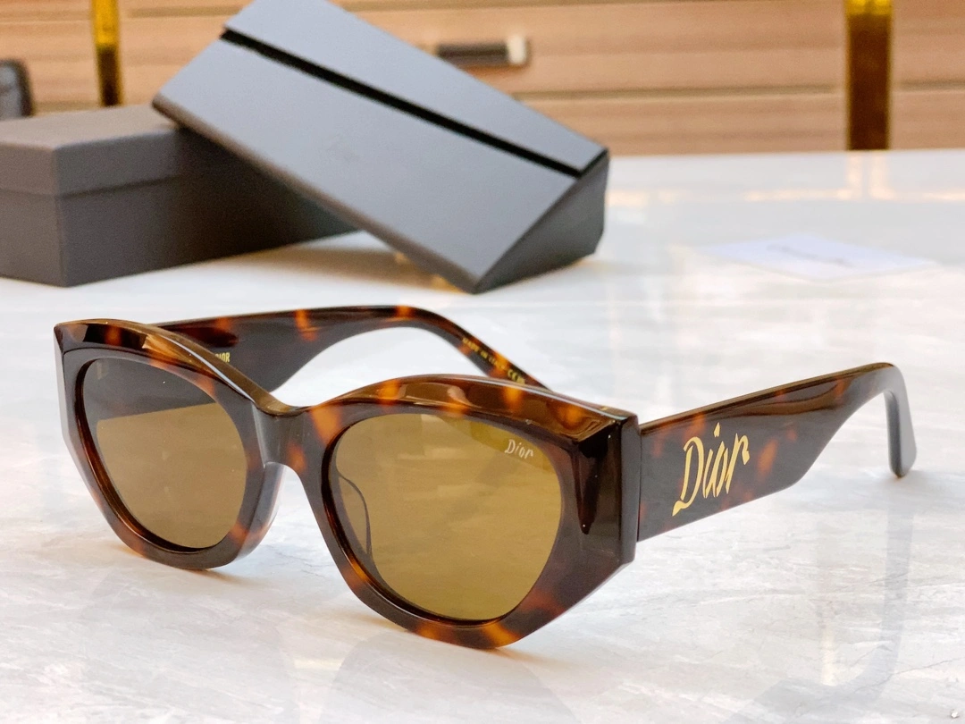 D*ior Glasses Top XX 20240414- Original 17144