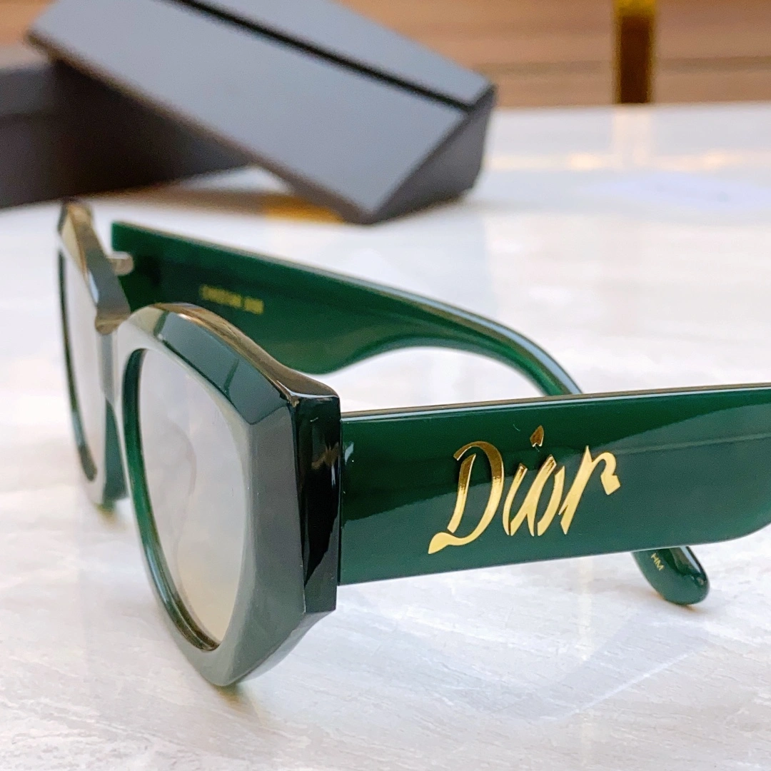 D*ior Glasses Top XX 20240414- Original 17144