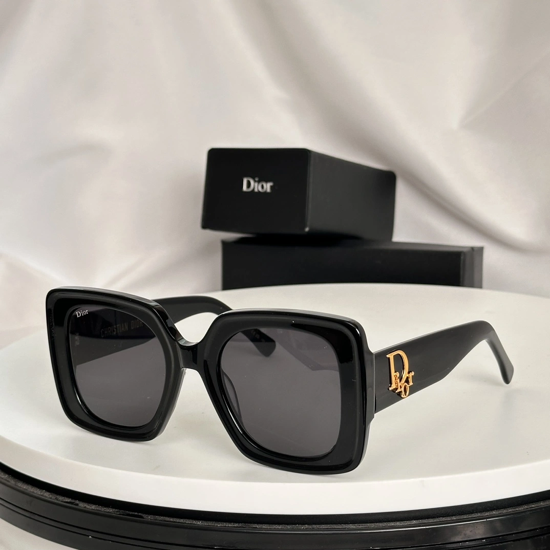 Tailored D*ior Glasses Top XX 20240506- 17139