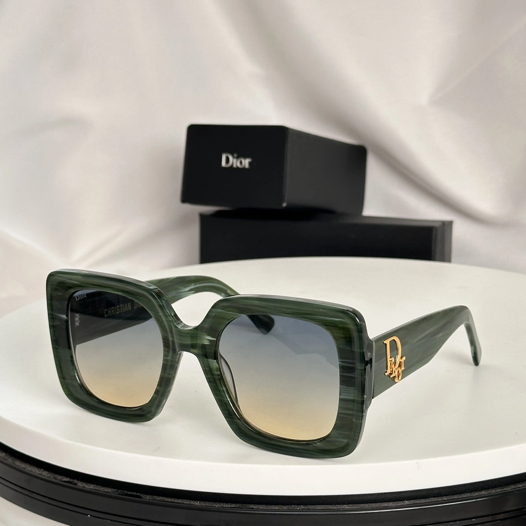 Tailored D*ior Glasses Top XX 20240506- 17139