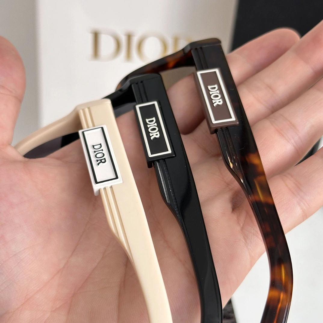 D*ior Glasses Top XX 20240802- Sustainable 17132