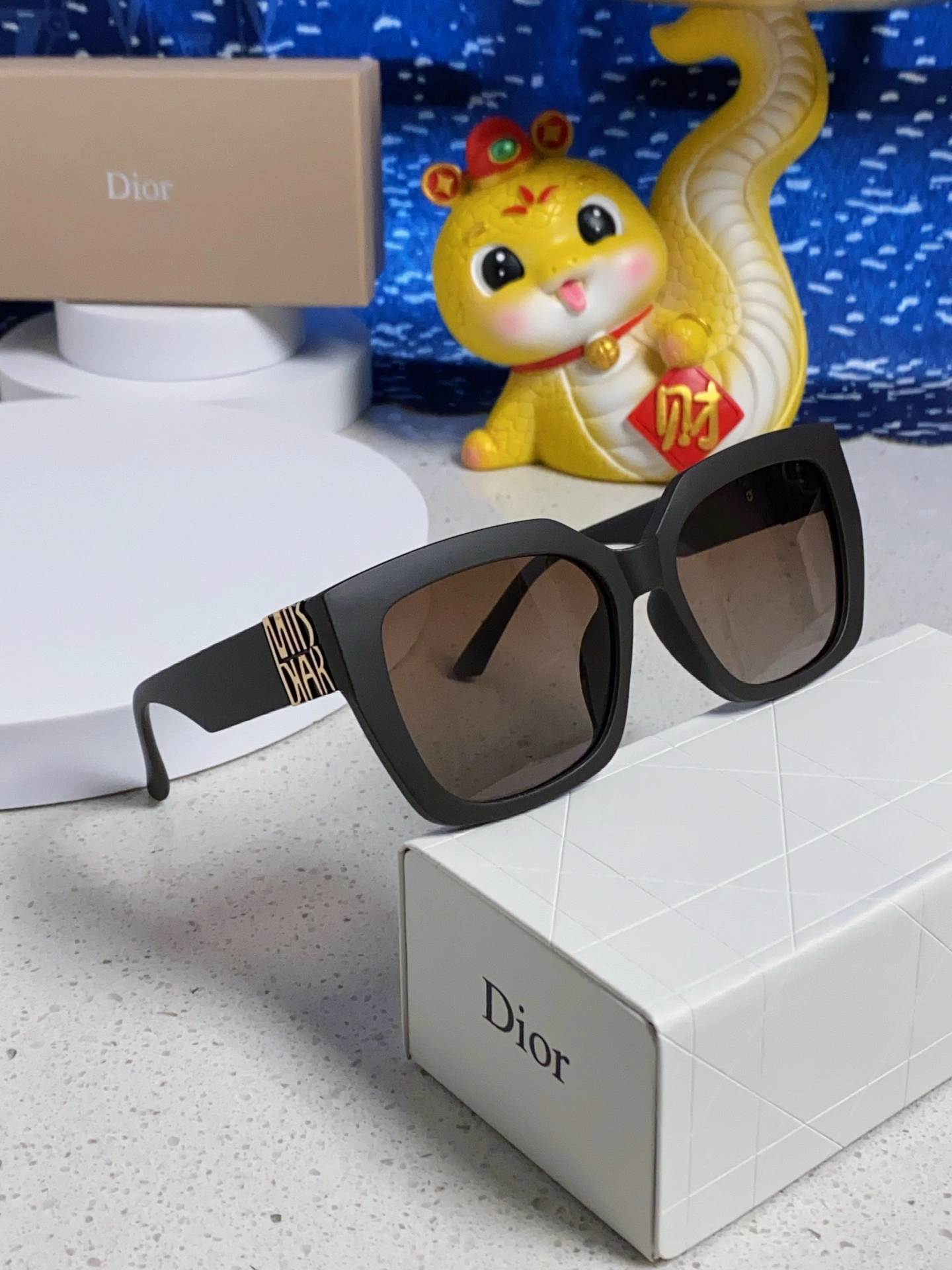 D*ior Glasses Top XX 20250401- Vibrant 17128