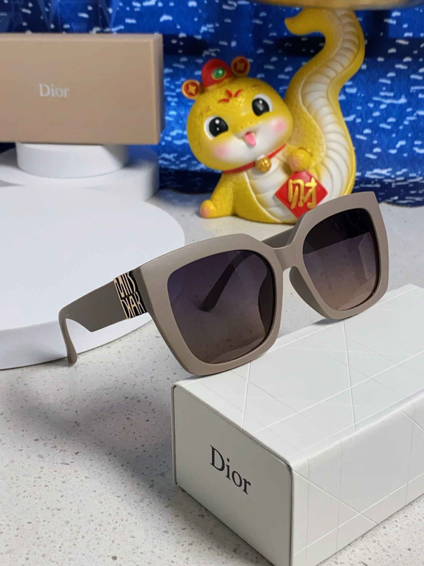 D*ior Glasses Top XX 20250401- Vibrant 17128
